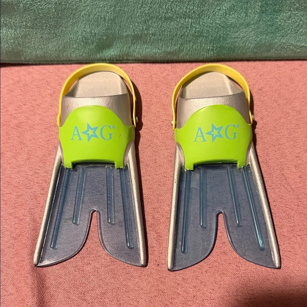 American Girl Sun and Swim Snorkle & Goggle Set with Flippers